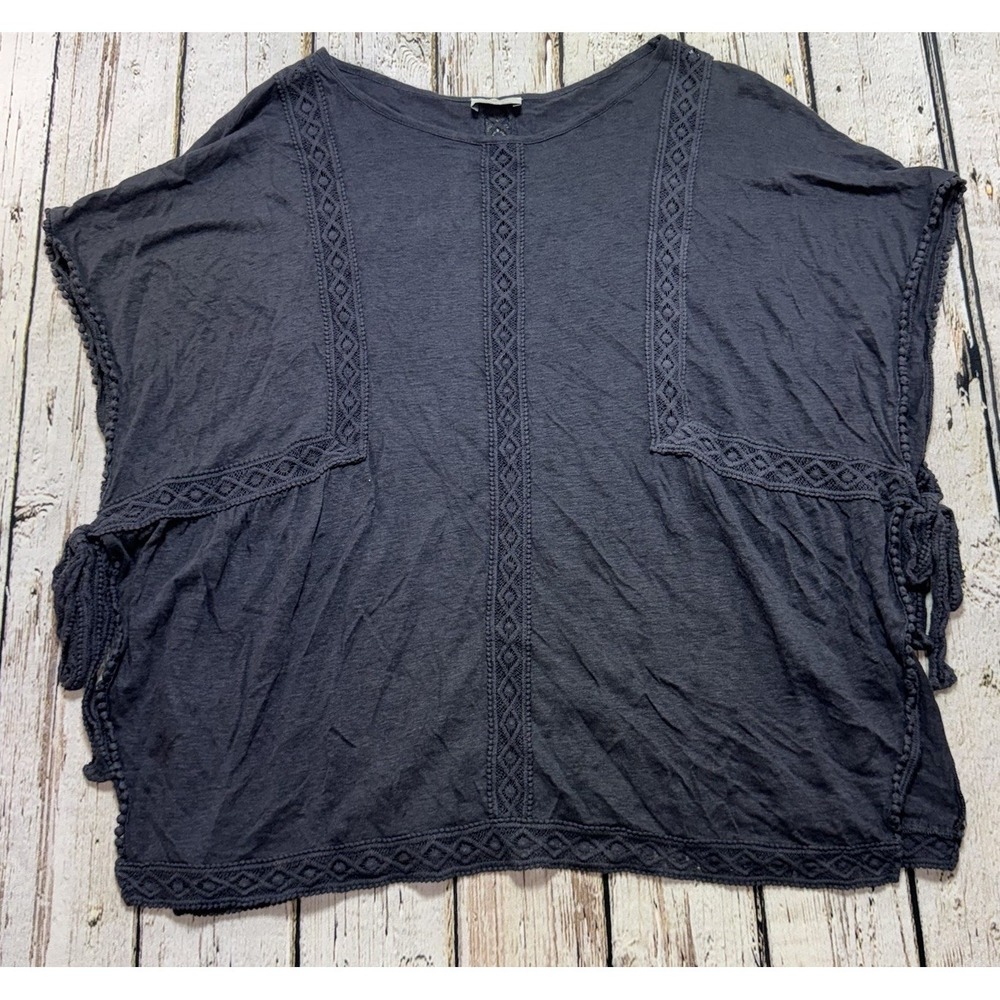 Wrap London Open Side Tie Embroidered Blue  Short Sleeve Top‎ Size L?